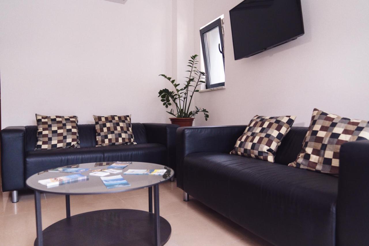 Oceanoasis Hostel Olhao Bagian luar foto